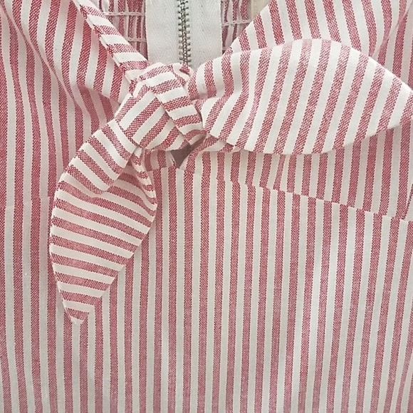 Red striped Jumpsuit with bow tie - Picture 3 of 8